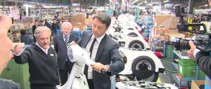 Pontedera, critica Renzi su Facebook e viene licenziata dalla Piaggio