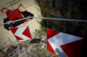 Imbrattato a Napoli stencil di Falcone e Borsellino