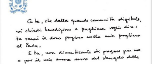 Così scrive Papa Francesco: ecco il biglietto autografo per i follower (Foto)