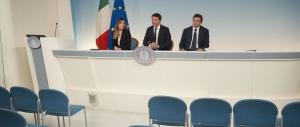«Si vota in un giorno», «No, in 2»: per Renzi una scelta dettata dal panico