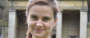 Sangue sulla Brexit: è morta la deputata laburista aggredita