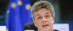 Bruxelles, lascia Lord Hill, lobbista uomo di Cameron troppo vicino alla City