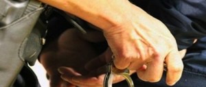 Avrebbe violentato sette bambine: arrestato a Prato un pedofilo seriale