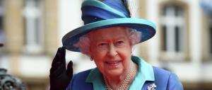 Londra fuori dall’Ue. Parla la regina Elisabetta: «Sono ancora viva, eh…»