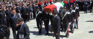 Marsala, migliaia di persone ai funerali del maresciallo dell’Arma Mirarchi