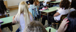 A scuola non si canta Astro del ciel: offenderebbe gli stranieri. E’ polemica
