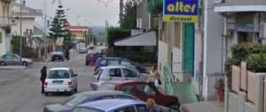 Ragazzina 13enne nella baby gang che rapina a mano armata un discount