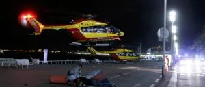 Nizza, rintracciati altri italiani. La console: molti corpi irriconoscibili