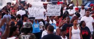 Usa, afroamericano ucciso da un agente, secondo episodio in due giorni