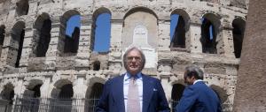 Colosseo, Renzi si vanta: ricordategli che il restauro partì con Berlusconi (Video)