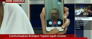 Il paradosso di Erdogan: censura i social, ma proprio i social lo salvano