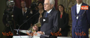 Mattarella comincia a esternare: sul referendum strapazza i grillini