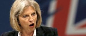 La May sfodera la grinta in Parlamento: per i media ricorda la Thatcher