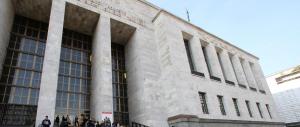 Bimba morta in casa, un teste in aula: mentre moriva il papà cantava gioioso