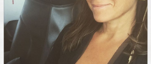 Camila Raznovich festeggia i palinsesti col selfie “quasi osè” (Foto)