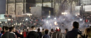 Colonia, il rapporto della polizia: 1200 vittime, 2000 teppisti, solo 4 condanne