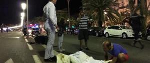 Nizza: attentato in perfetto stile jihadista. Il killer è arrivato in bici