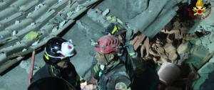 Due giovani estratti vivi dalle macerie di Amatrice. Uno è in rianimazione