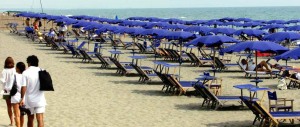 La sinistra ricca di Capalbio non vuole i profughi. Dov’è finito il buonismo Pd?