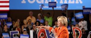 «Chi vota Trump è un miserabile»: Hillary insulta milioni di americani