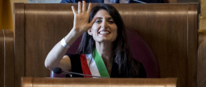 Il capo gabinetto di Raggi: «193mila euro l’anno? Non guadagno tanto»