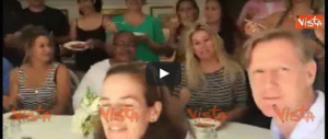 I Kennedy mangiano l’amatriciana in segno di solidarietà (video)