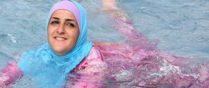 Contrordine, il Consiglio di stato ferma il divieto contro il burkini: è illegale