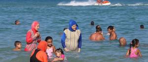 Tutto come previsto: l’Onu boccia il divieto di indossare burkini in spiaggia