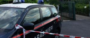 Con un pakistano rapina il fratello e lo aggredisce con una chiave inglese