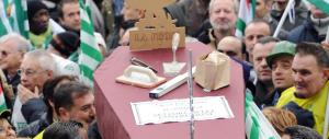 Scioperò con l’Ugl contro il Jobs act: licenziato, il giudice lo reintegra