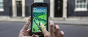 La caccia ai Pokemon bandita in Iran, in Belgio scattano le multe per strada