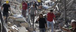 Sisma, ad Amatrice un autista ospita nell’autobus i cittadini in fuga