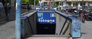 «In metro non si fuma»: pestato a sangue da due belve, è in fin di vita