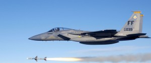 “Washington difende l’Isis”: gli Usa bombardano le truppe siriane