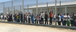 Emergenza illegalità nei ghetti dell’immigrazione, denunciare non basta