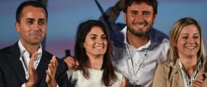 Grillini, la Lombardi all’attacco della Raggi. «Le tue nomine sono un virus»