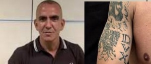Paolo Di Canio su Sky col tatuaggio “DUX”: ed è bufera sui social