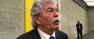 Il mitico Razzi e i congiuntivi: «Se nascevo prima di Dante, parlavate come me»