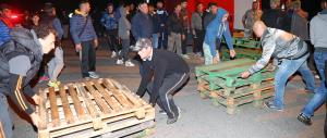 Gasparri: “Renzi non si sogni di requisire altre case agli italiani per i migranti”