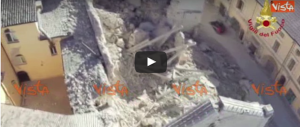 «È crollata»: la Basilica di Norcia vista dal drone dei Vigili del fuoco (video)