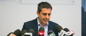 Altra tegola su Pizzarotti, indagato per la vendita di una società comunale