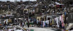 Matthew, è strage: 842 morti ad Haiti, 4 negli Usa. Un milione di case senza luce (video)