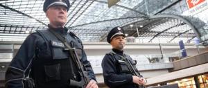 Allarme in Germania, la polizia cerca un terrorista in Sassonia. Ma è fuggito