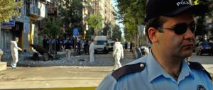 Ankara, due kamikaze si fanno esplodere in mezzo alla polizia