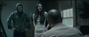 Italiana costretta a girare film hard: in manette un marocchino e un albanese