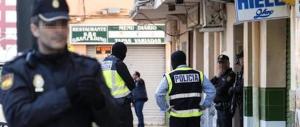 Giallo sull’italiano caduto dal balcone a Ibiza: troppe cose non quadrano