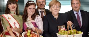 La Merkel si scava la fossa: sanzioni a Putin per la sua lotta all’Isis in Siria