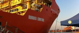 Navi straniere continuano a portare clandestini nei nostri porti senza sosta