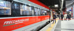 Treno da incubo: passeggeri bloccati 3 ore in galleria e senza aria condizionata