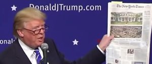 Siamo al ridicolo: «Sì, 30 anni fa Trump mi toccò…». Lui: «Montature ignobili»